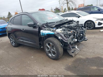 FORD ESCAPE 2023