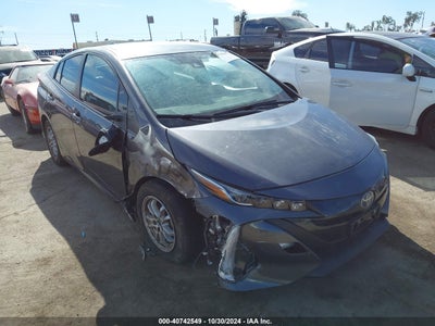 TOYOTA PRIUS PRIME 2021