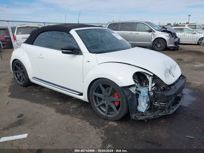 VOLKSWAGEN BEETLE 2015