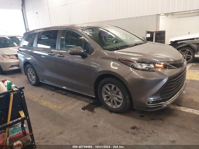 TOYOTA SIENNA 2022