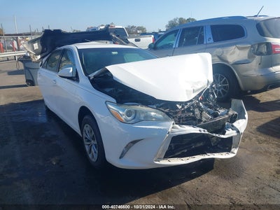 TOYOTA CAMRY 2016
