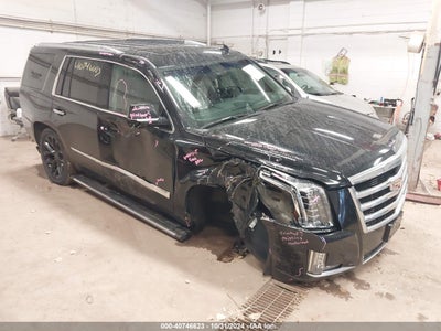 CADILLAC ESCALADE 2017