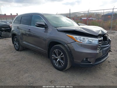 TOYOTA HIGHLANDER 2016