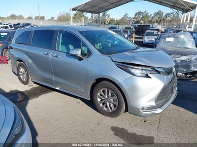 TOYOTA SIENNA 2021