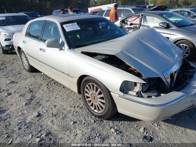 LINCOLN TOWN CAR 2005