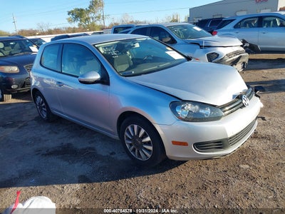 VOLKSWAGEN GOLF 2010