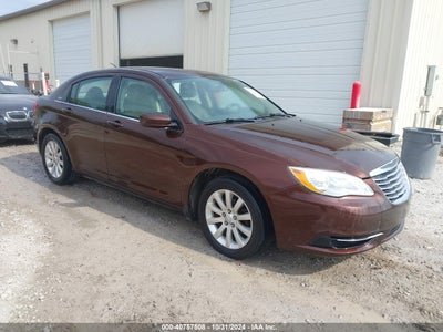 CHRYSLER 200 2013