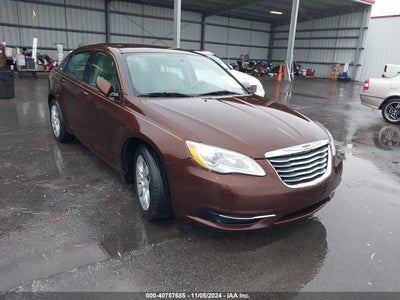 CHRYSLER 200 2013