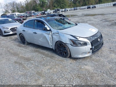 NISSAN MAXIMA 2011