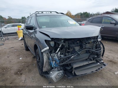 NISSAN ROGUE 2018