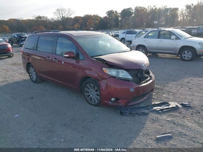 TOYOTA SIENNA 2013