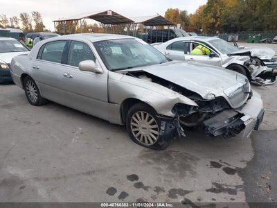 LINCOLN TOWN CAR 2003