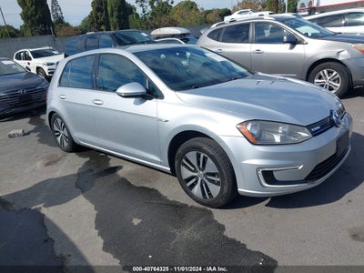 VOLKSWAGEN E-GOLF 2016