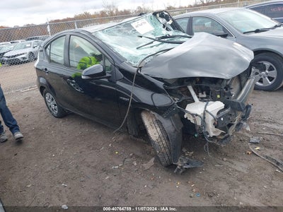 TOYOTA PRIUS C 2013