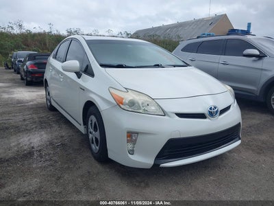 TOYOTA PRIUS 2015