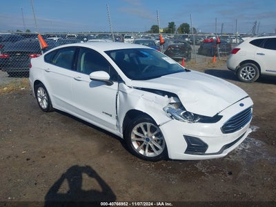 FORD FUSION HYBRID 2019