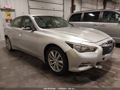 INFINITI Q50 2015