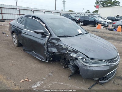 CHRYSLER 200 2015