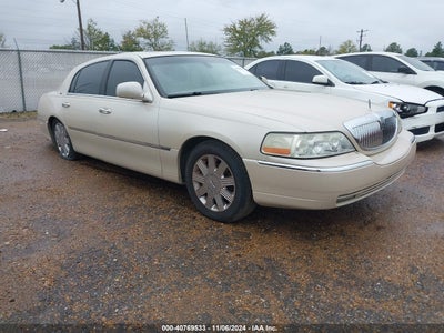LINCOLN TOWN CAR 2003