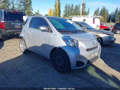 SCION IQ 2015