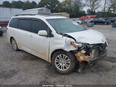 TOYOTA SIENNA 2014