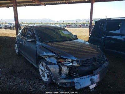 VOLKSWAGEN PASSAT 2013