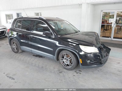 VOLKSWAGEN TIGUAN 2011