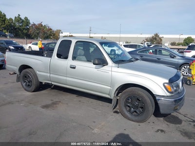 TOYOTA TACOMA 2001