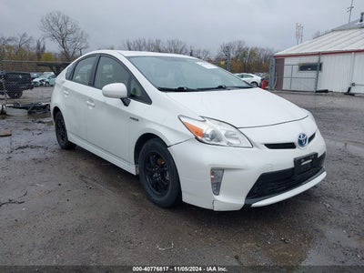 TOYOTA PRIUS 2015