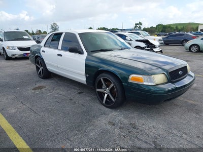 FORD CROWN VICTORIA 2010