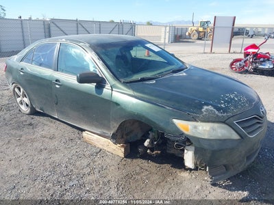 TOYOTA CAMRY 2011