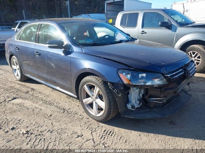 VOLKSWAGEN PASSAT 2013