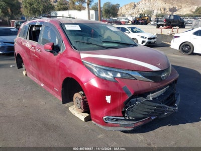 TOYOTA SIENNA 2021