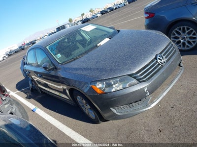 VOLKSWAGEN PASSAT 2013
