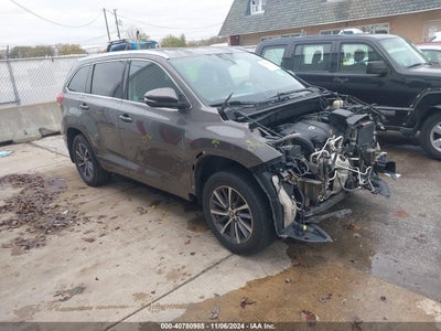 TOYOTA HIGHLANDER 2018