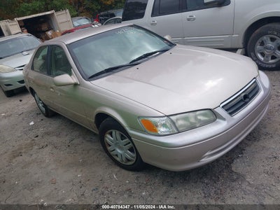 TOYOTA CAMRY 2001