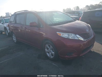 TOYOTA SIENNA 2016