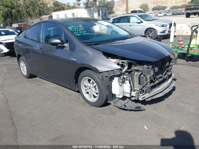 TOYOTA PRIUS 2018