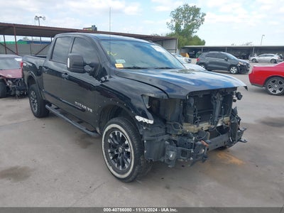 NISSAN TITAN 2019