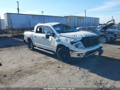 NISSAN TITAN 2017