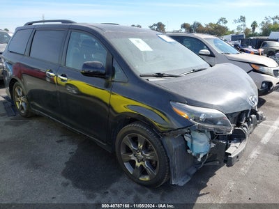 TOYOTA SIENNA 2016