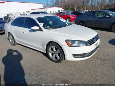 VOLKSWAGEN PASSAT 2013
