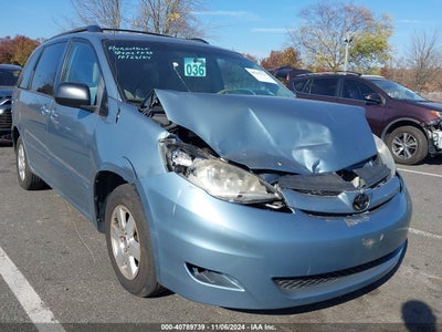 TOYOTA SIENNA 2008