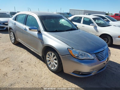 CHRYSLER 200 2013