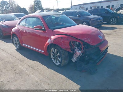 VOLKSWAGEN BEETLE 2013