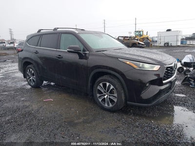 TOYOTA HIGHLANDER 2021