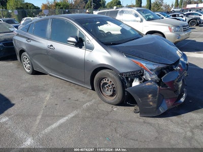 TOYOTA PRIUS 2017