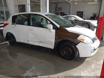 NISSAN VERSA 2010