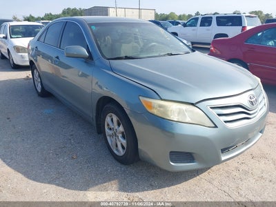 TOYOTA CAMRY 2011