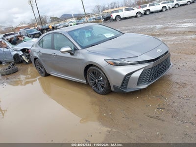 TOYOTA CAMRY 2025